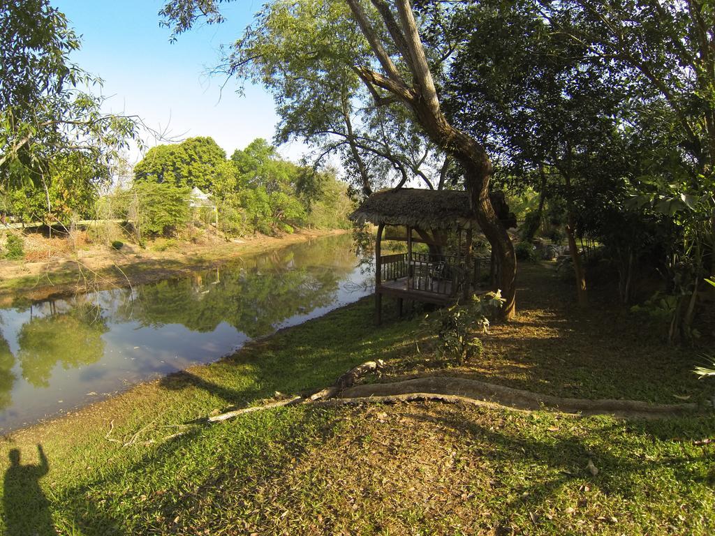 Riverside Ban Cho Lae Exterior foto